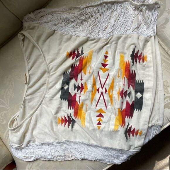 Black Poppy Ivory Aztec String Side T-shirt - Picture 6 of 6